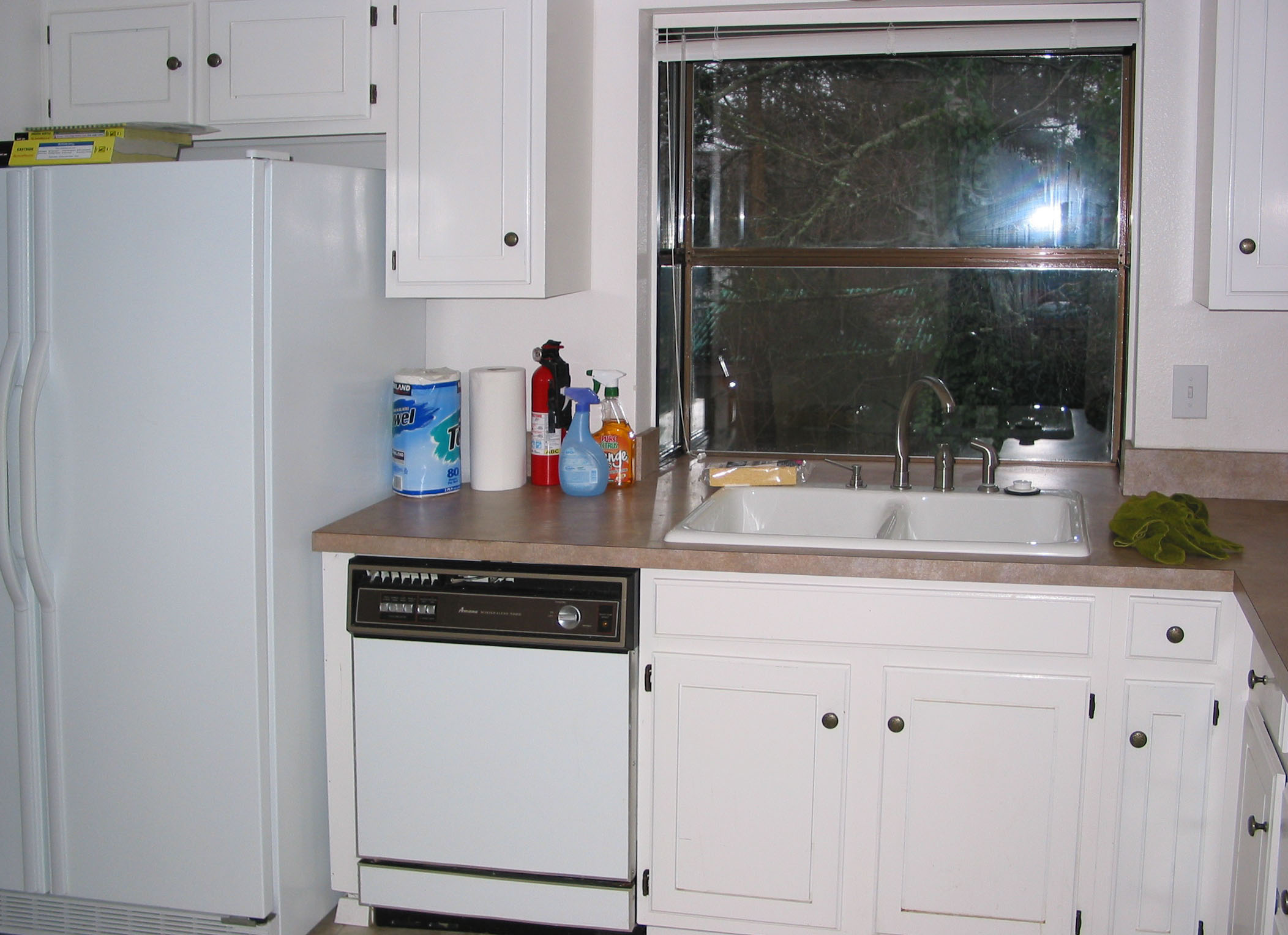 REdmond Estates kitchen
